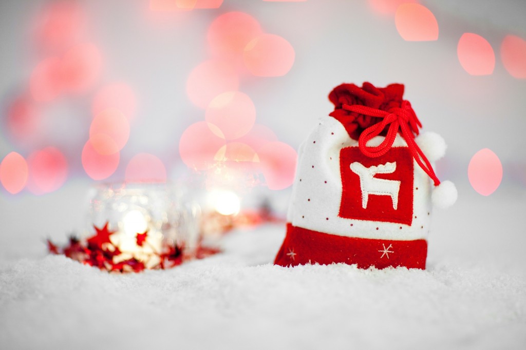 Holidays Snow Red Bag