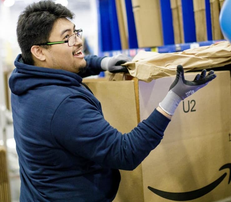 Amazon wage $15