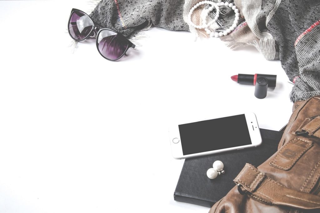 accessorize-wardrobe-essentials-female-for-lawyers