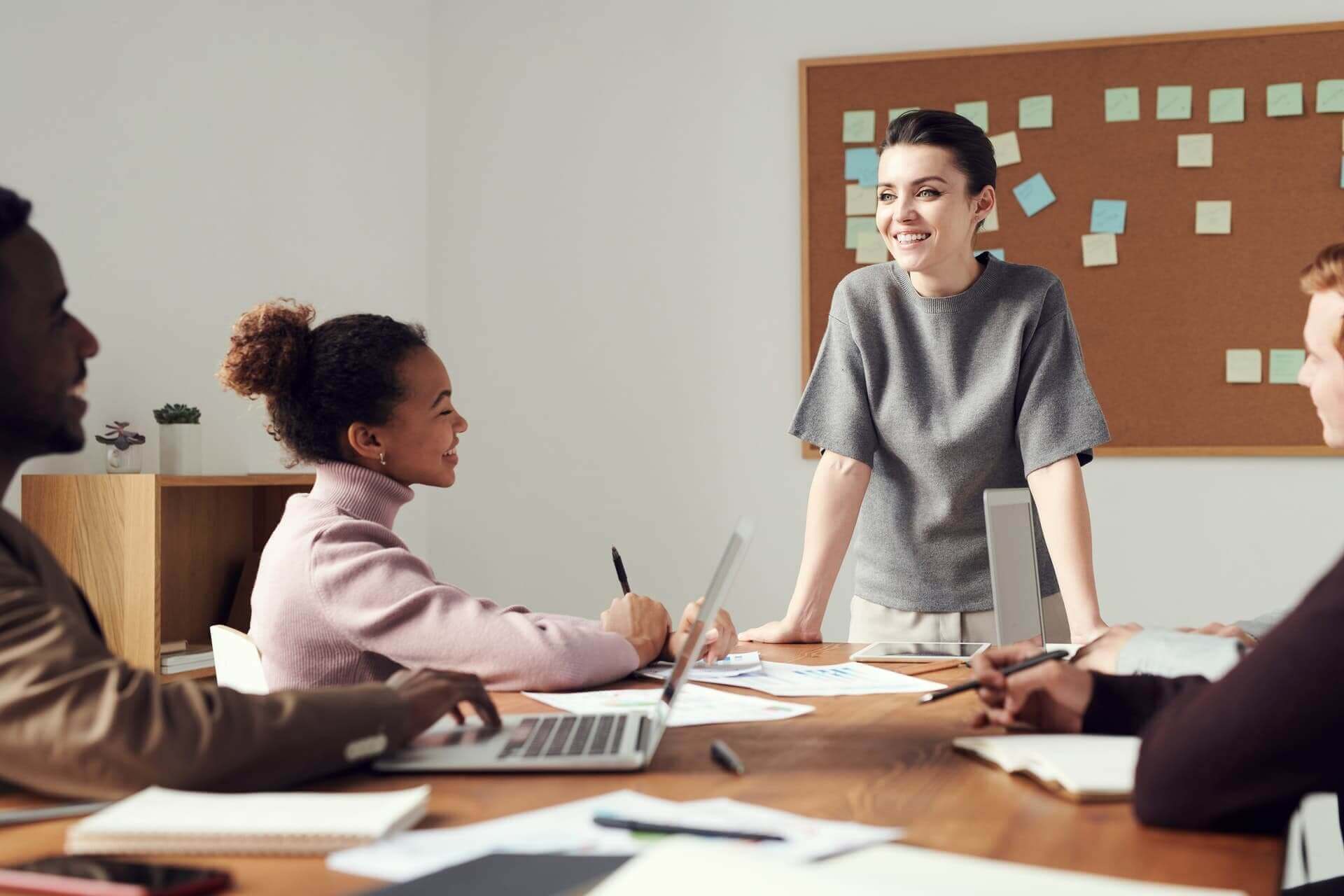 Employees-Slacking-Off-At-Work