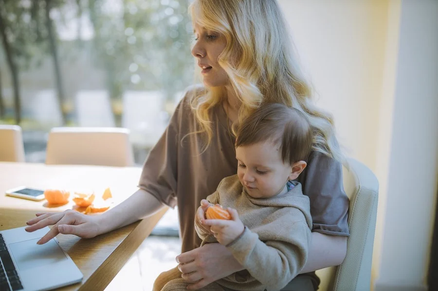 work from home working mothers