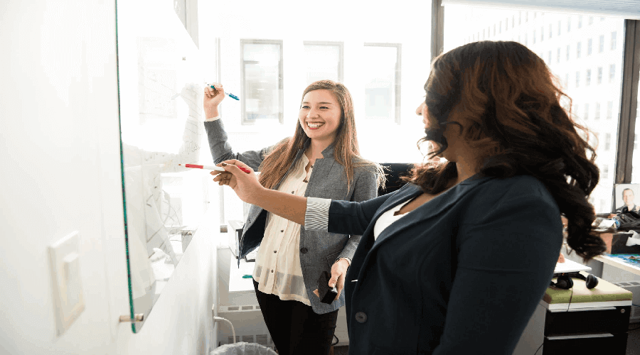 ways to attract high performing employees 