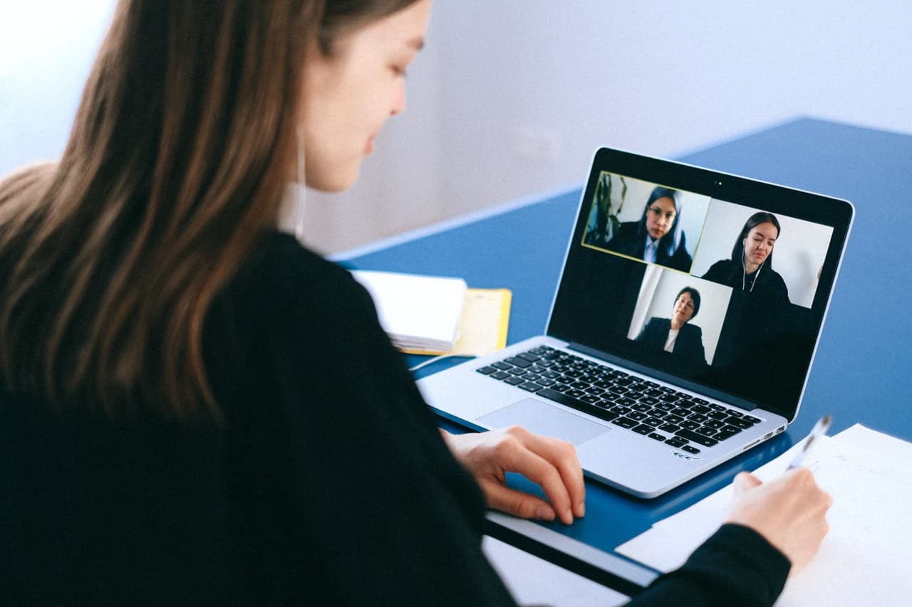 Video conferencing tips for interview