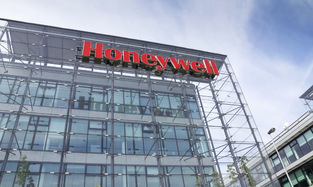HR director lawsuit