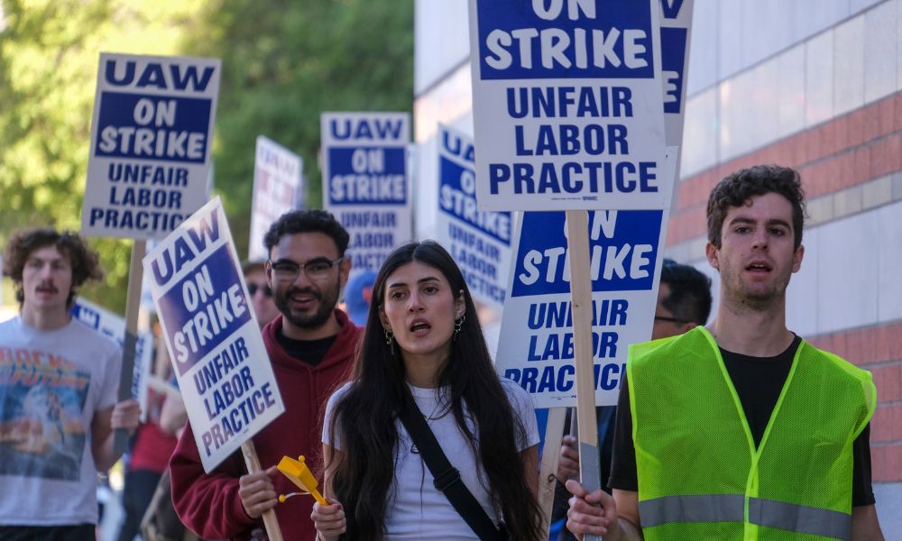 why is the uaw on strike