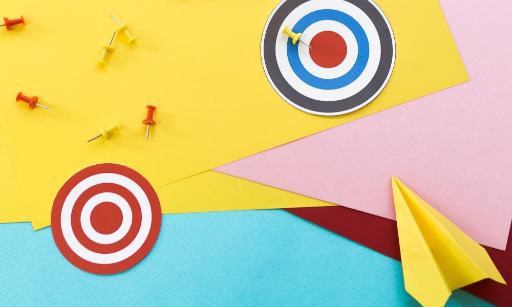 Striking the Right Tone: Things to Say in a Performance Review