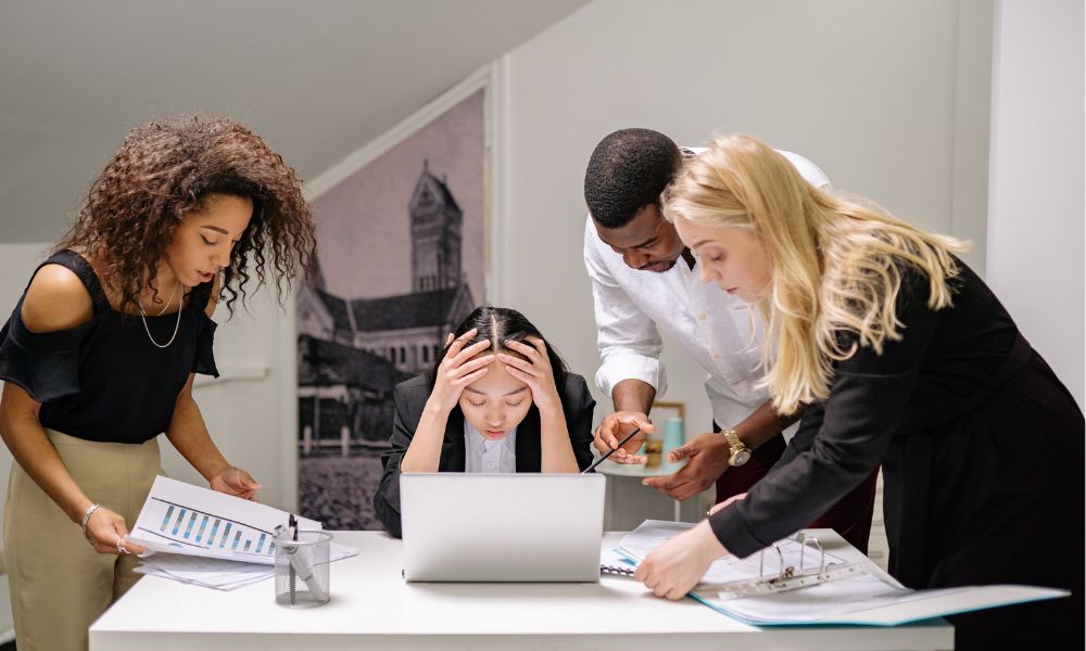 Let’s Investigate: Signs of a Passive-Aggressive Person at Work