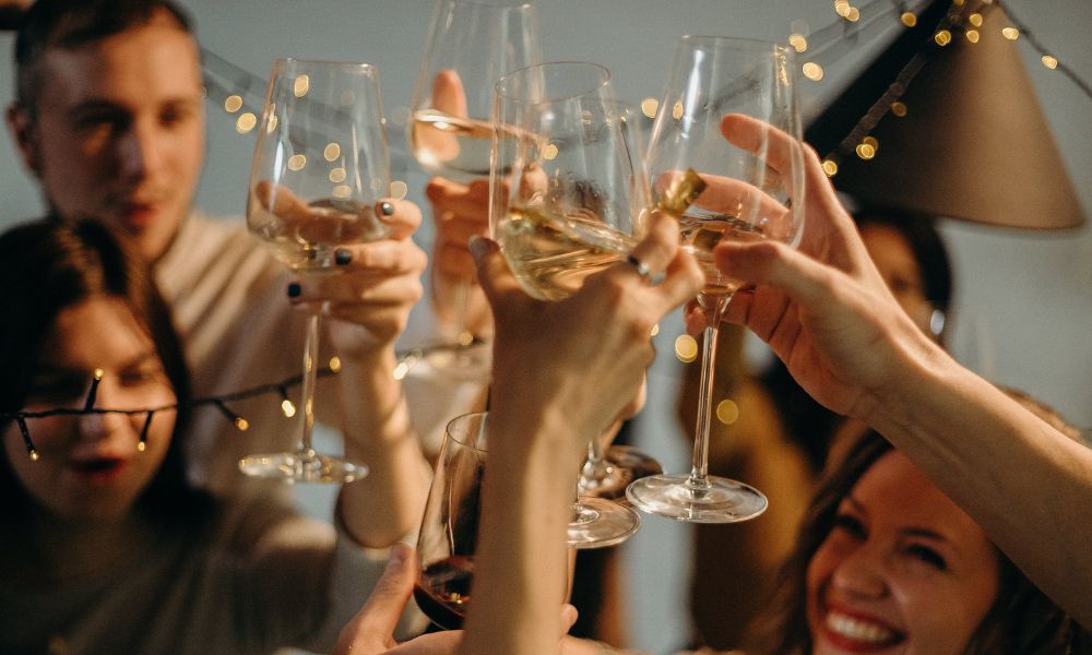 An Office Holiday Party Etiquette Refresher—Things to Keep In Mind