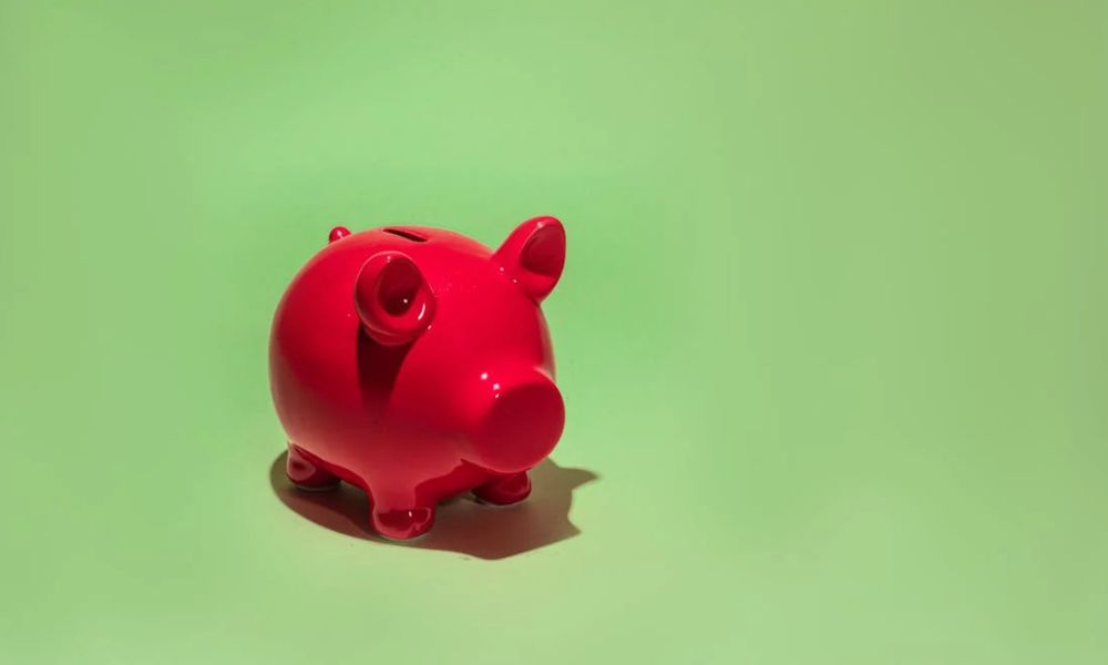 Americans living paycheck to paycheck