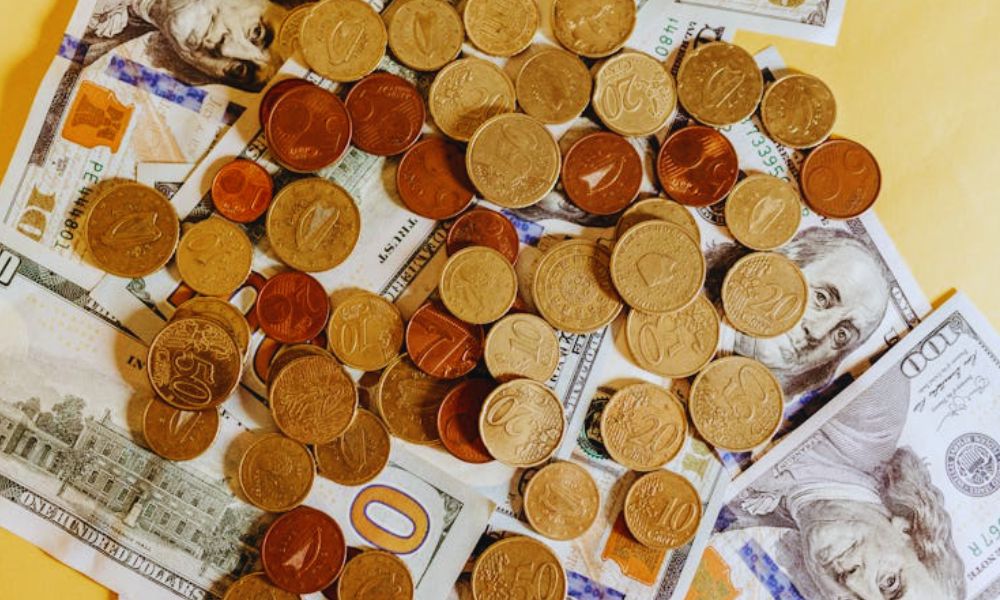 Cities with shrinking incomes