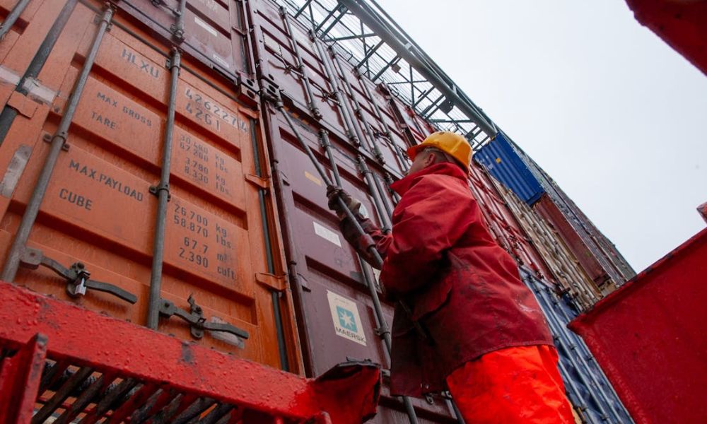 port workers labor strike resolve