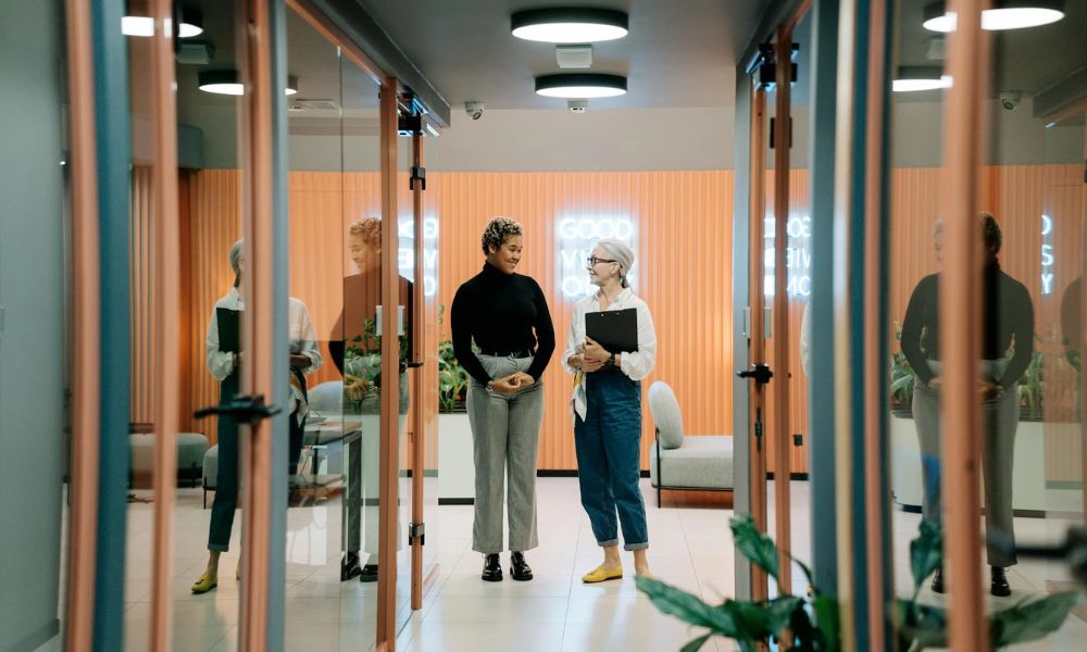 HR specialist vs generalist