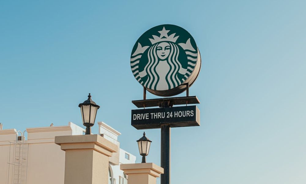 Starbucks bonuses hourly workers