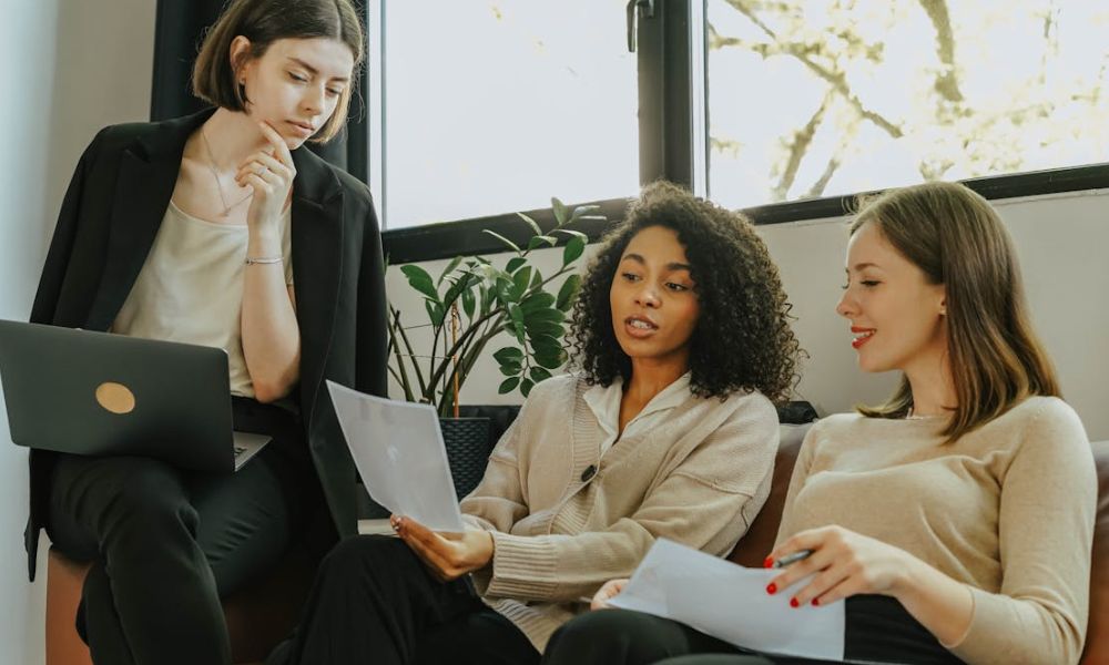 AI vulnerable jobs women