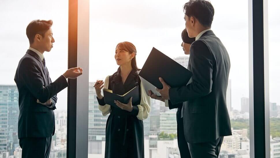 Japan hiring graduates